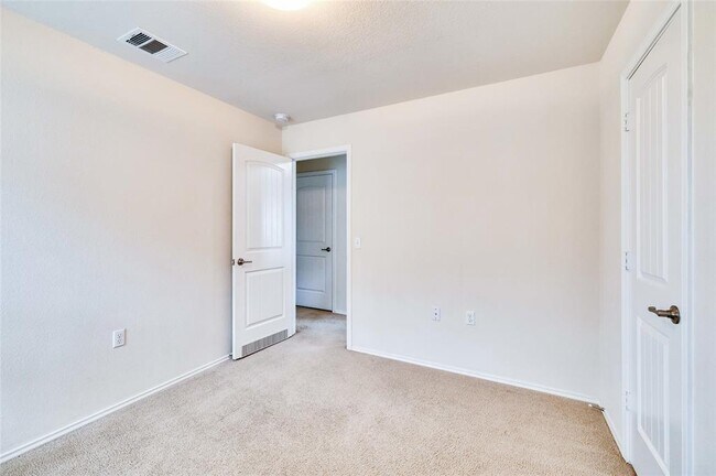 Foto del edificio - 4220 Creede Dr
