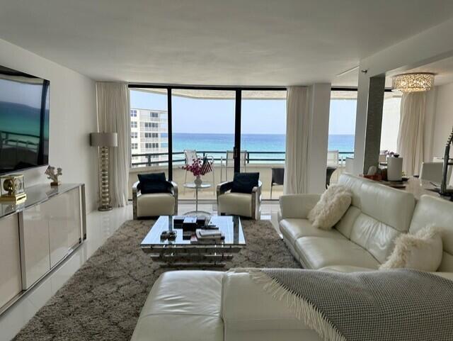 Foto del edificio - 3560 S Ocean Blvd