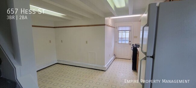 Building Photo - 3-Bedroom /2-Bathroom House Located Near L...
