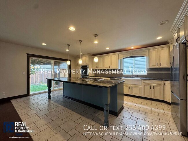 Building Photo - 14424 Sandy Glen Ln E