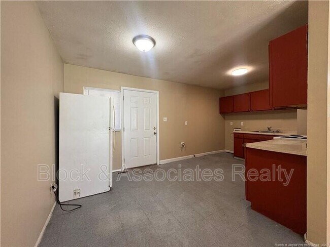 Building Photo - 2838 Coronada Pkwy