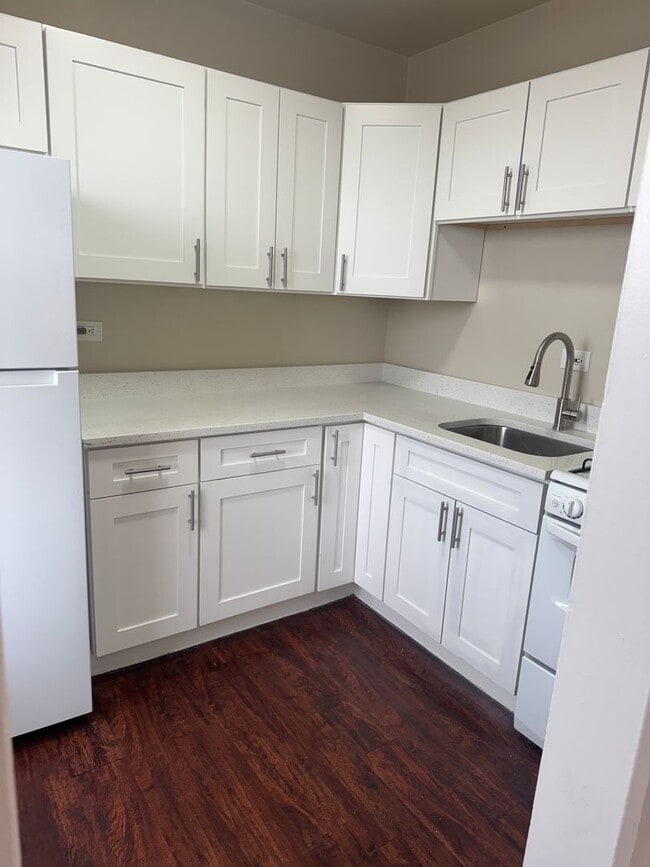 Interior Photo - 7220