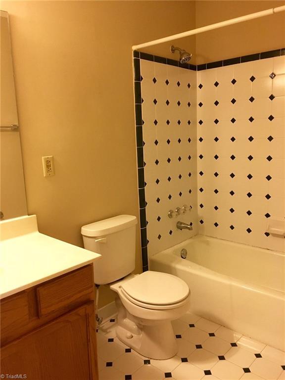 Building Photo - 102 Wafco Ln