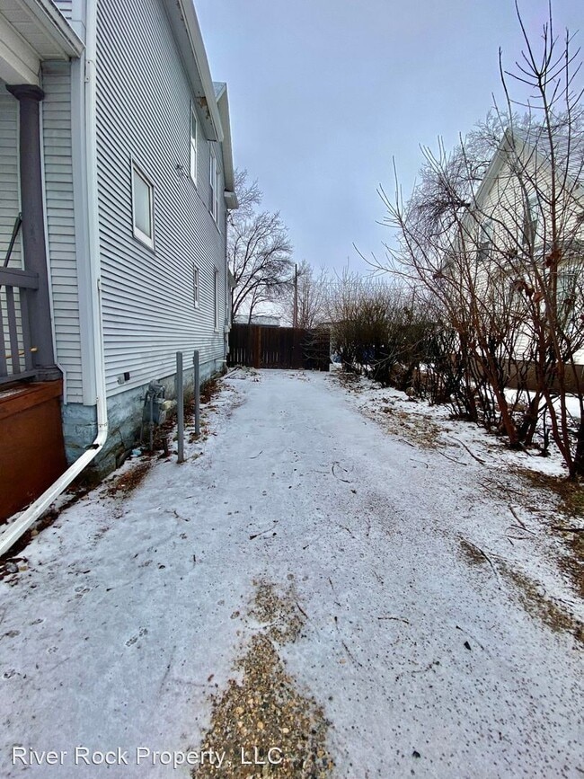 Building Photo - 4 br, 2 bath House - 412 12th St North