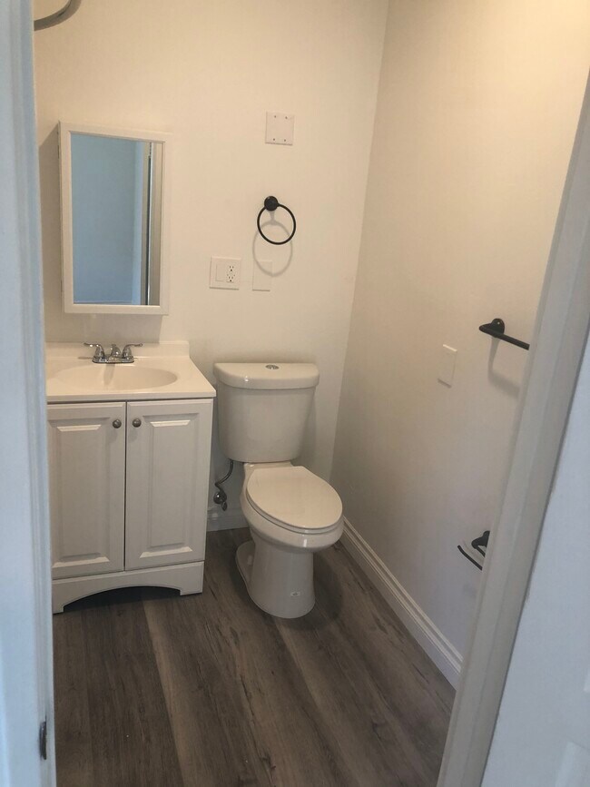 Foto del edificio - 106 N Allen Ave