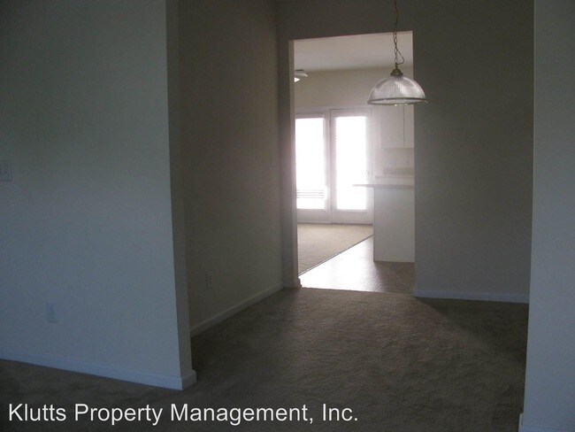 Building Photo - 9829 Mallard Glen Dr