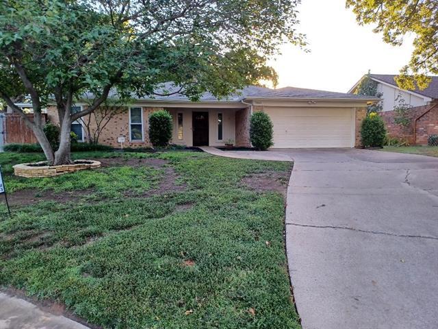Primary Photo - 2800 Meadow Creek