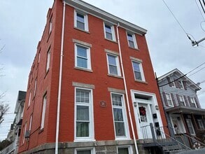 Building Photo - 27 Jay St