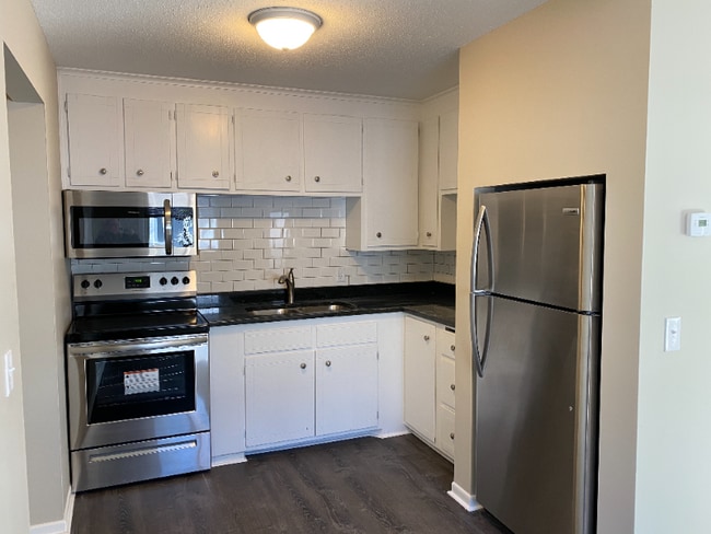 Foto del edificio - 345 89th Ln NE