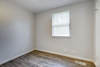 Building Photo - 580 Judd Dr