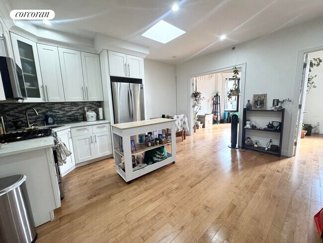 Foto del edificio - 703 MacDonough St