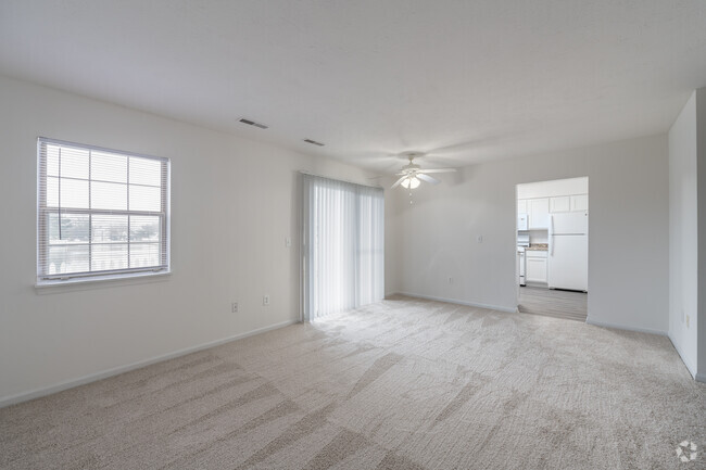 2HAB, 2BA, 1075 ft² - Remington Court