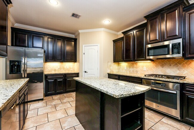 Foto del edificio - 4810 Addison Forest Trail