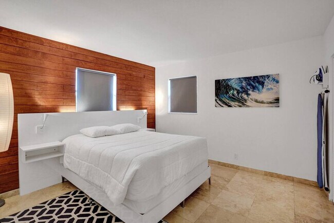 Foto del edificio - 3215 NE 7th St