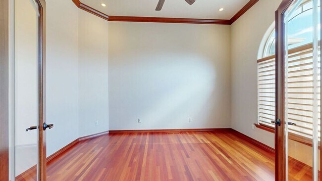 Foto del edificio - 464 Sundance Dr