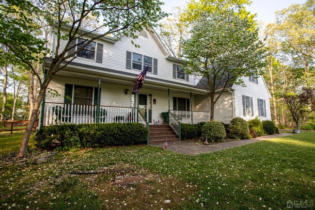 Building Photo - 13 Mills Ln