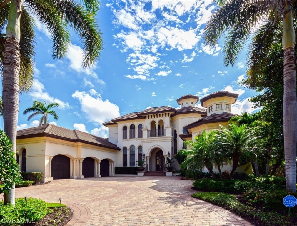 Foto principal - 1585 3rd St S