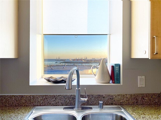 Building Photo - 388 E Ocean Blvd