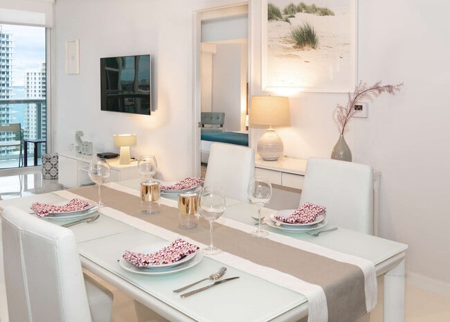 Foto del edificio - 485 Brickell Ave