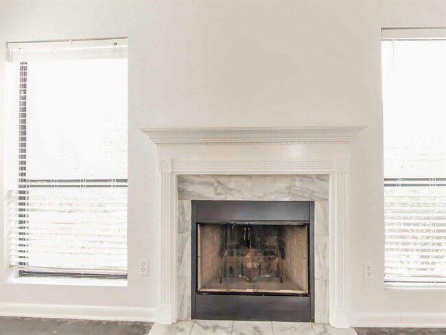 Foto del edificio - 2400 Julian St