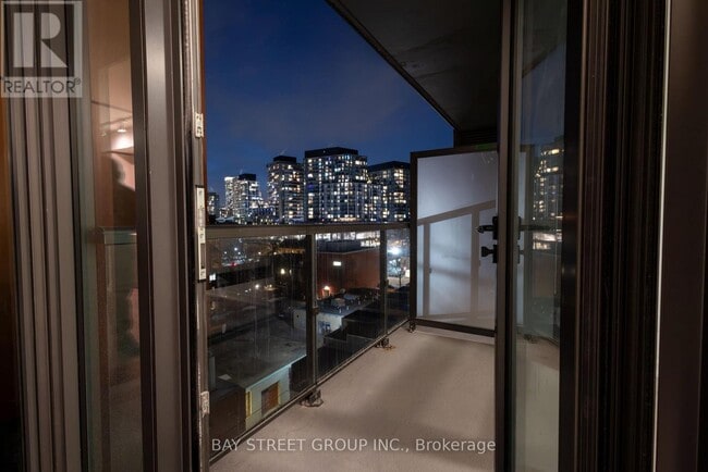 Photo du bâtiment - 28 Eastern Ave