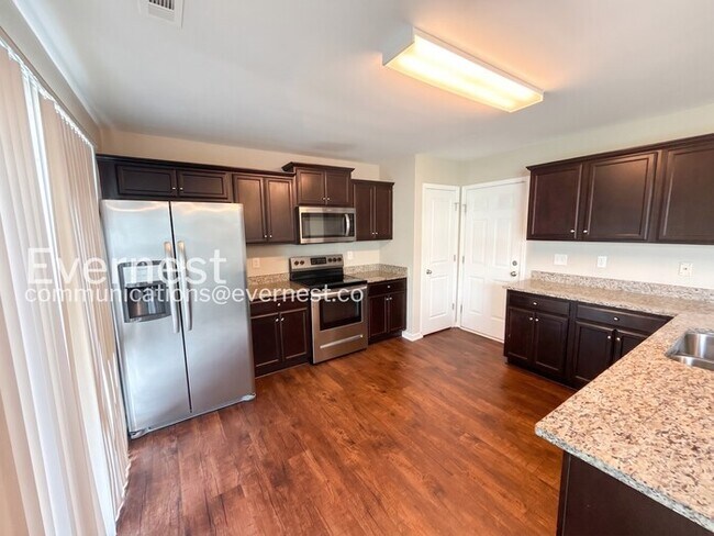 Foto del edificio - 4281 Long Arrow Dr