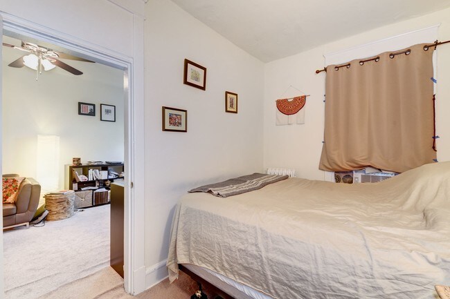 Foto del edificio - 1716 Kilbourne Pl NW
