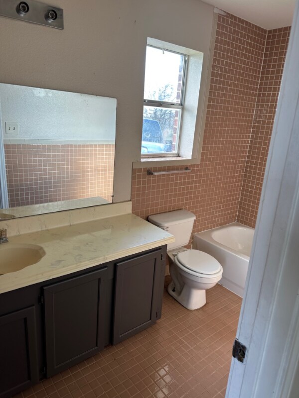 Building Photo - 127 Summer Harvest Dr