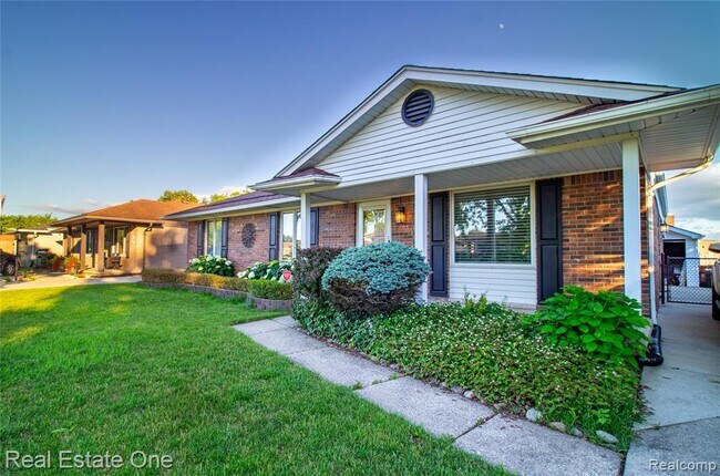 Foto del edificio - 4300 Connie Dr