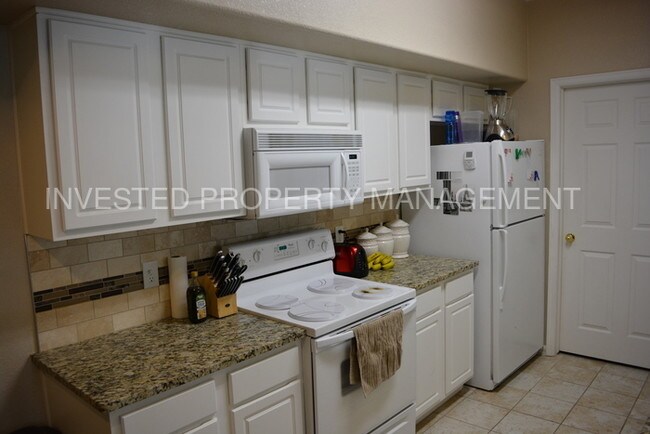 Building Photo - 9488 E Florida Ave