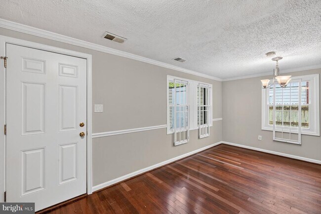 Foto del edificio - 7711 Burnside Rd