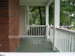 Building Photo - 37 Holmes Dr