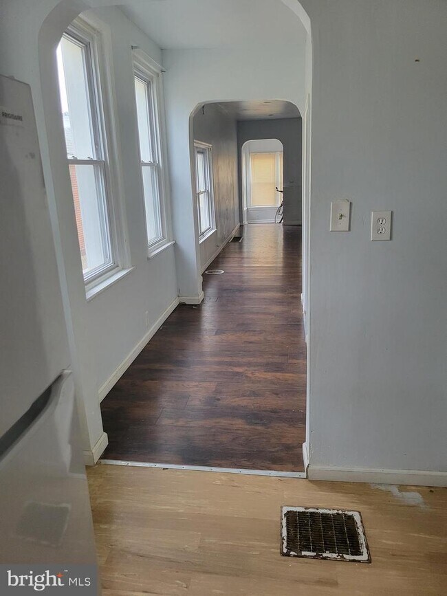 Foto del edificio - 6706 Torresdale Ave