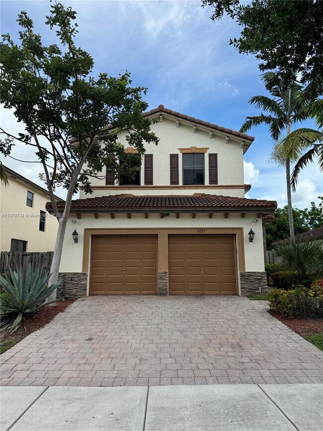 Building Photo - 9227 SW 227th Terrace