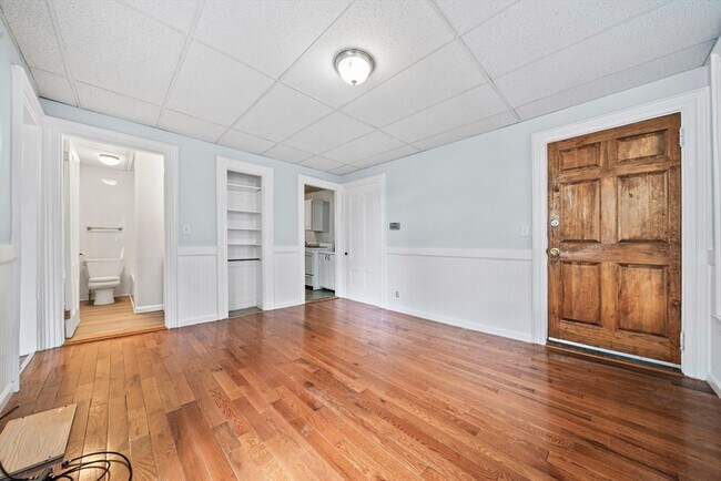 Building Photo - 152 S Franklin St