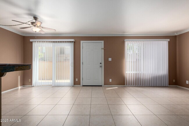 Building Photo - 17014 E Calle Del Oro