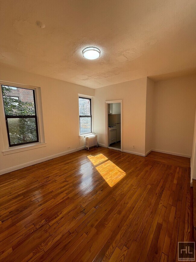 Foto del edificio - E 58TH ST