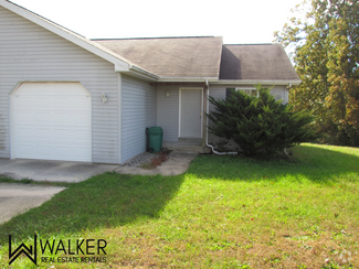 Building Photo - 407 9th St Cir