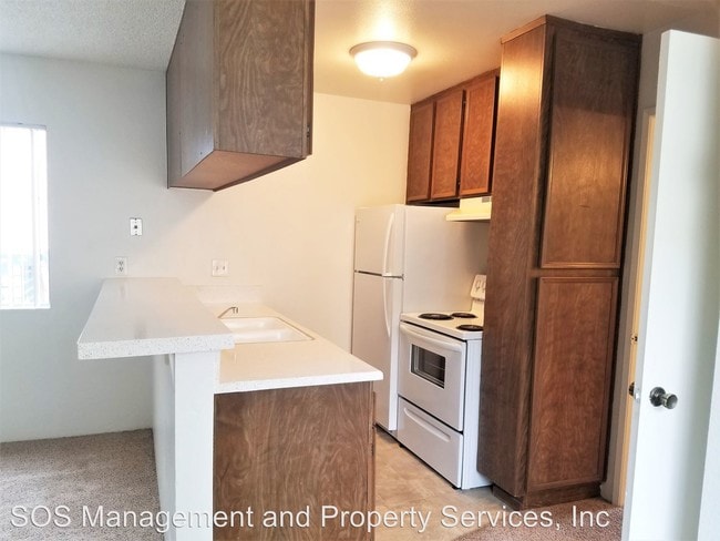 Building Photo - 6815 Flanders Dr