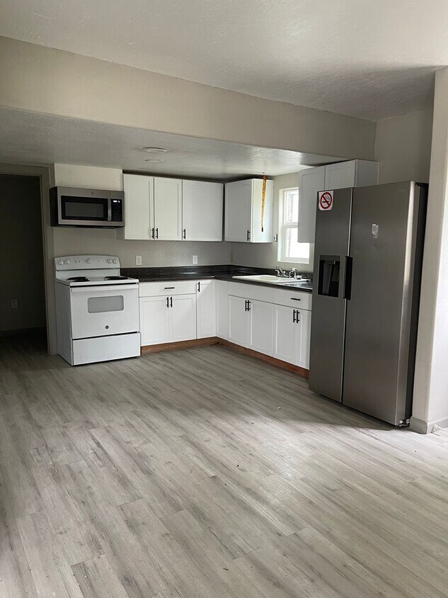 Foto principal - 3 Bedroom Home - Exeter