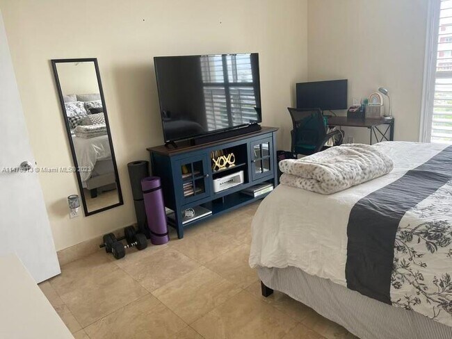 Foto del edificio - 7270 SW 88th St