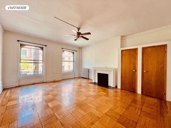 Building Photo - 304 W 107th St