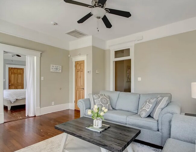 Foto del edificio - 315 E 38th St