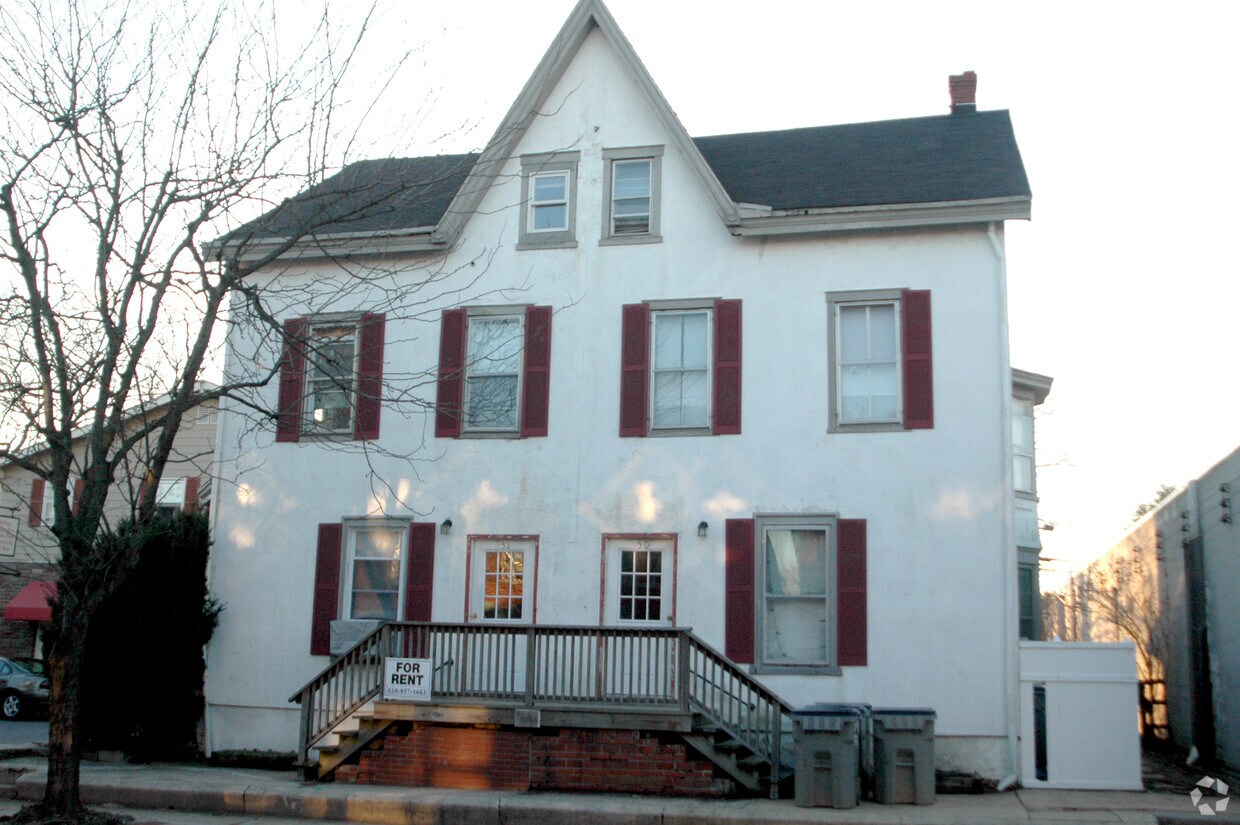 Primary Photo - 50-52 S 3rd St