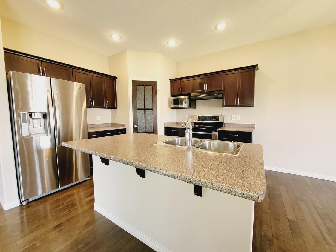 Photo principale - 1863 Rutherford Rd SW