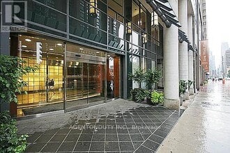 Building Photo - 1121 Bay St.