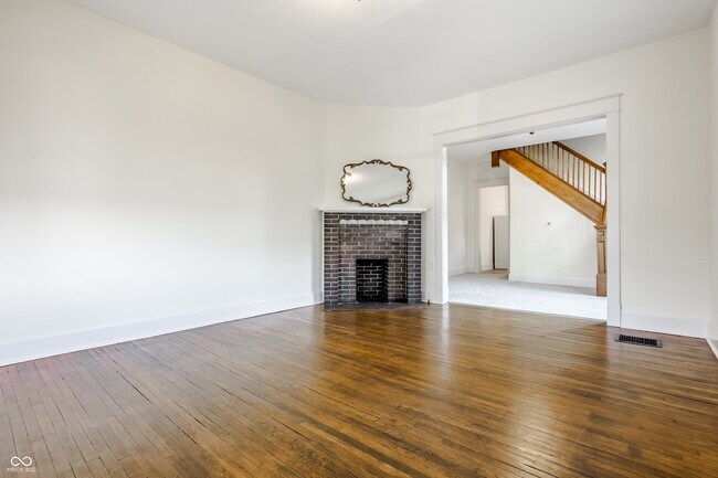 Foto del edificio - 123 N Highland Ave
