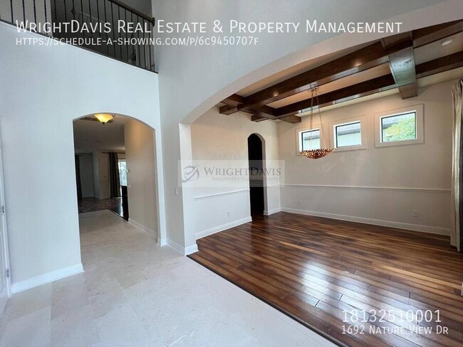 Foto del edificio - Stunning 5/5 pool home in Long Lake Ranch!