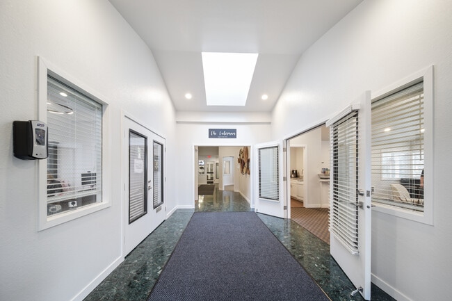 Building Photo - Talisman