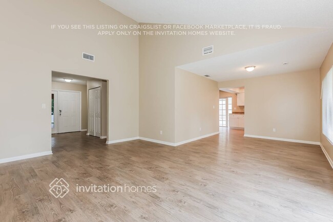 Building Photo - 503 Hillside Ct